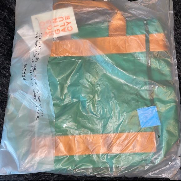 George Gina & Lucy green Anniehow Good bag. NWT - Picture 5 of 8